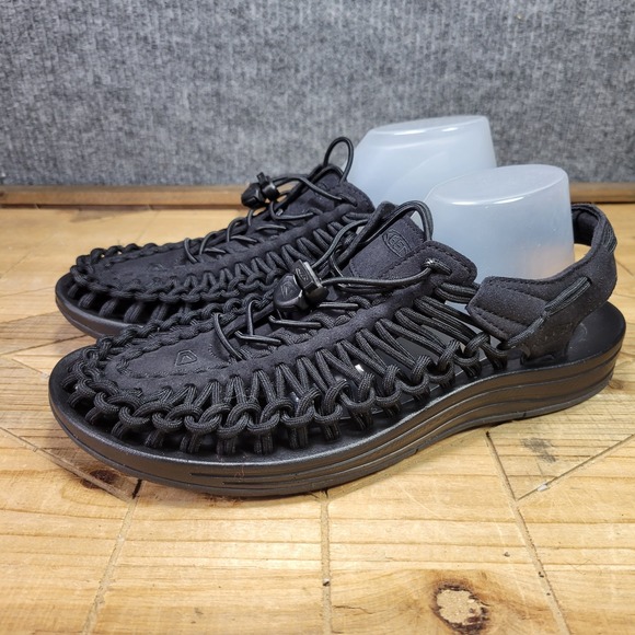 Keen UNEEK Sandal Men's Size 8.5 Black Water River Hiking Magnet Outdoor Sandals - Picture 2 of 13